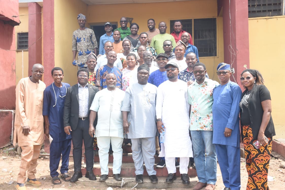 Alumni President Donates Solar System to Polytechnic Senior Staff Club